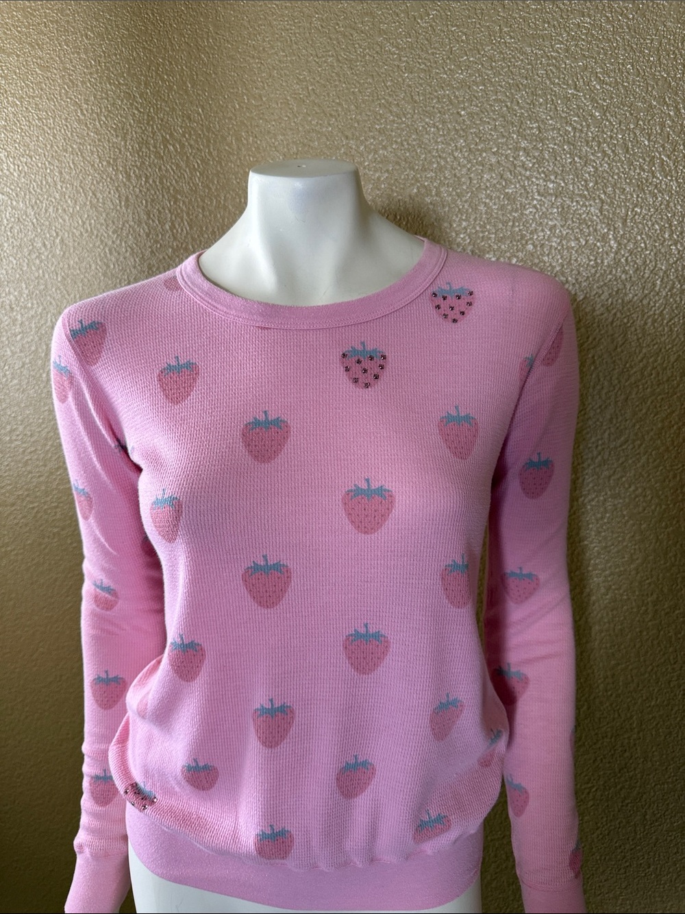 Primp Rare Pink Strawberry Motif Crewneck Thermal Y2K